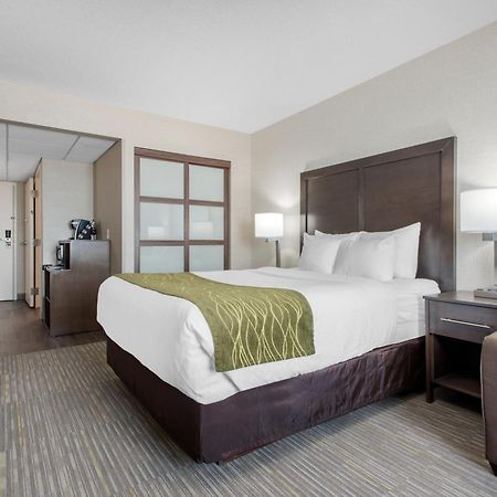 Comfort Inn & Suites Ред Дир Экстерьер фото