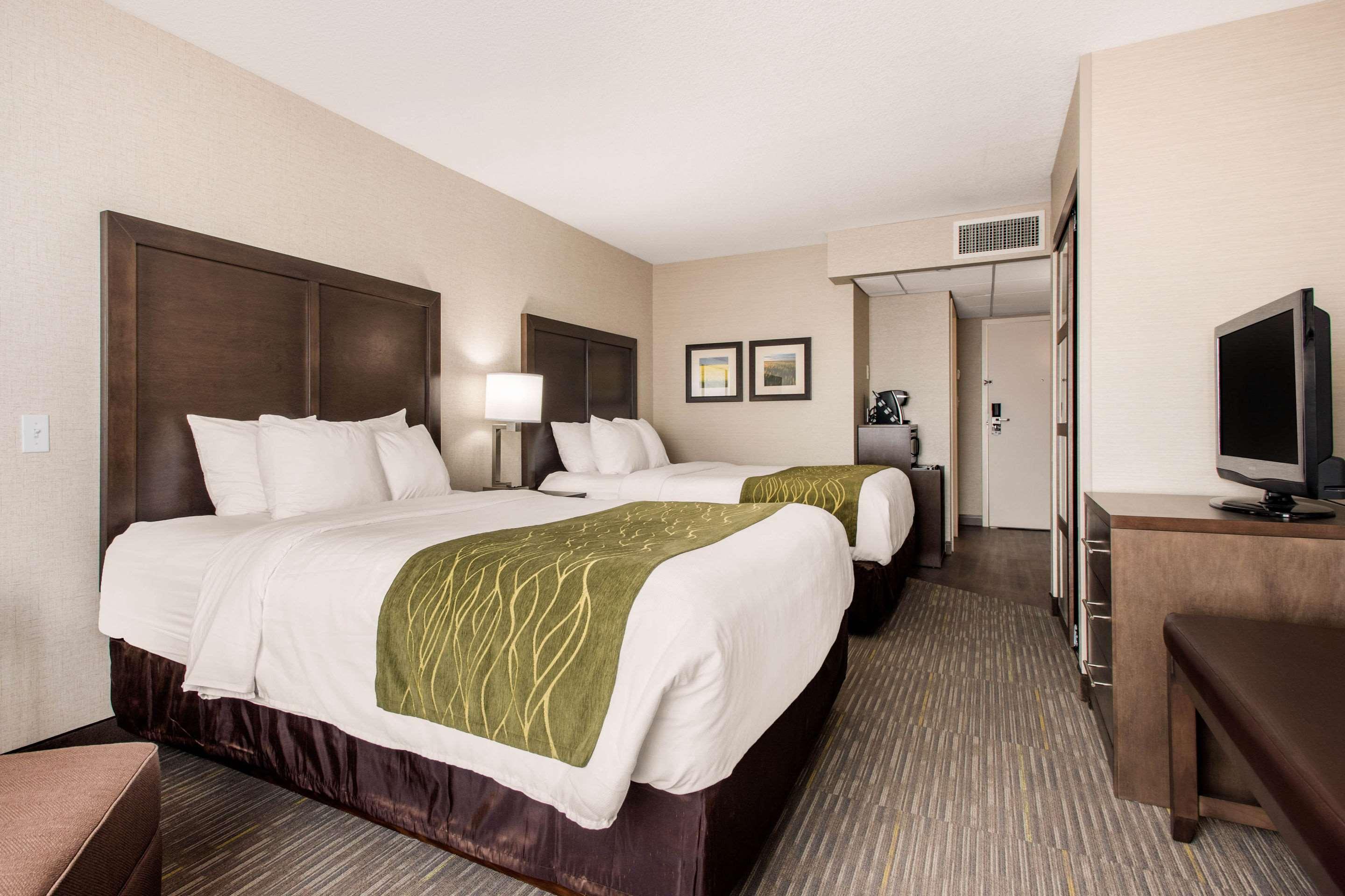 Comfort Inn & Suites Ред Дир Экстерьер фото