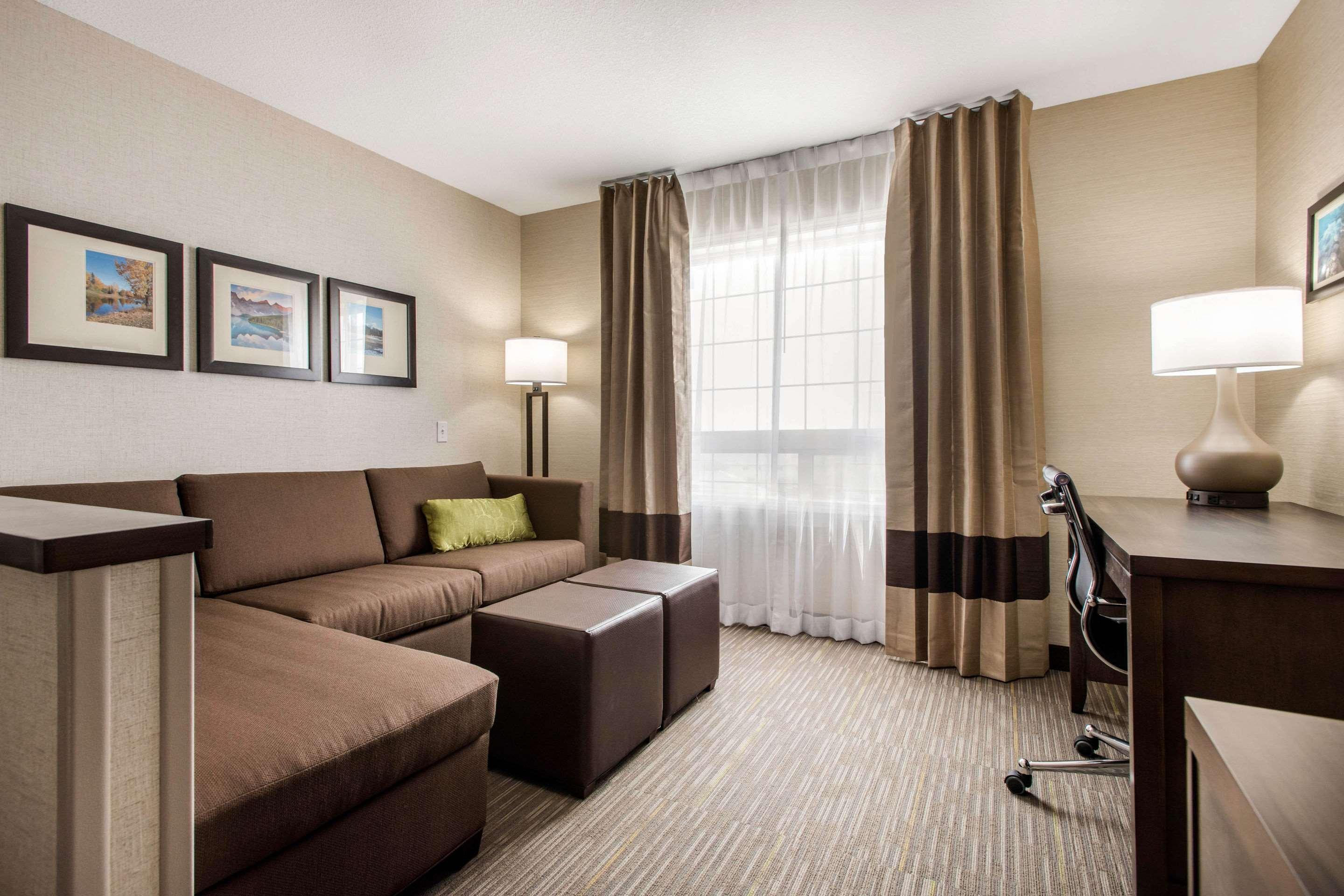 Comfort Inn & Suites Ред Дир Экстерьер фото