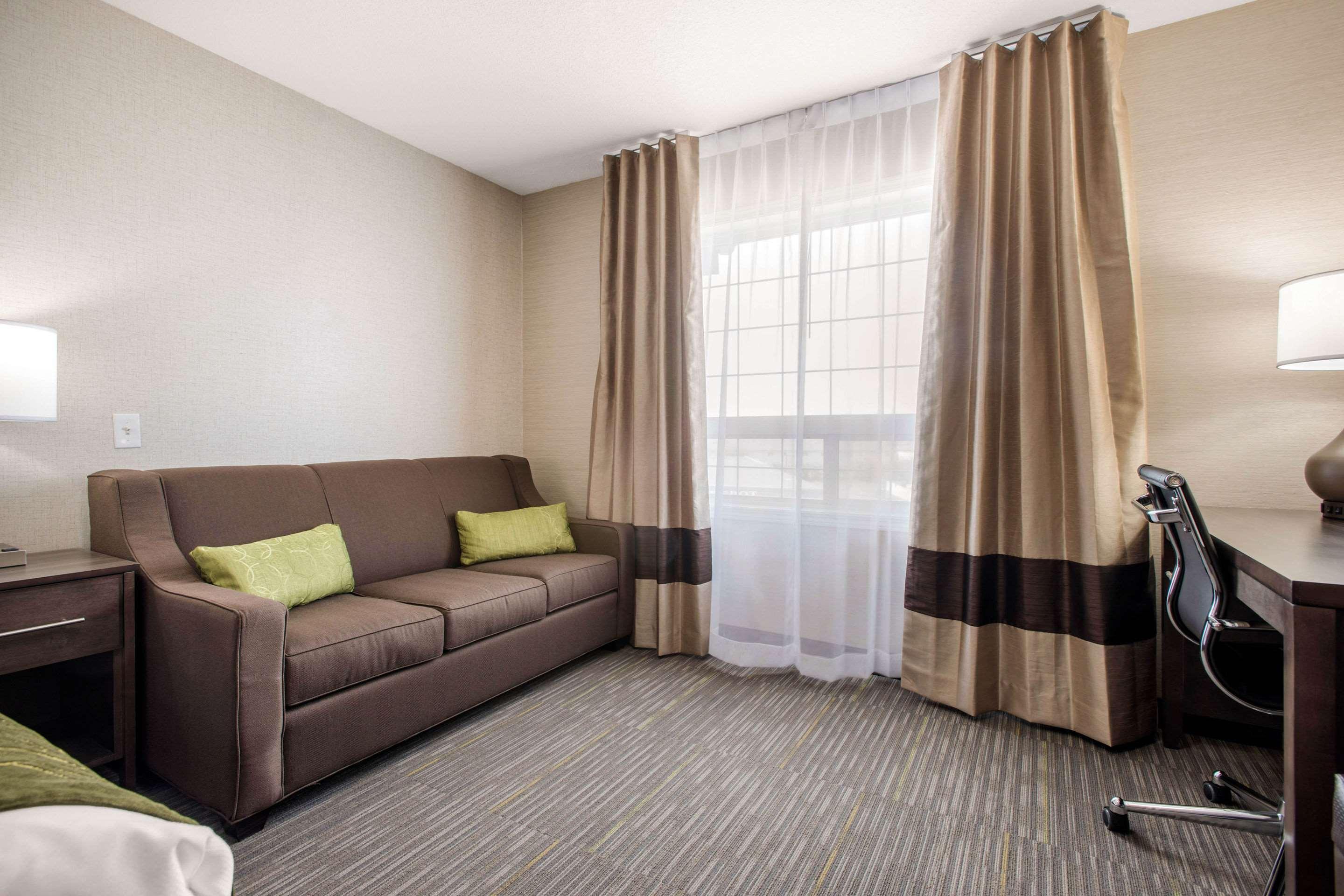 Comfort Inn & Suites Ред Дир Экстерьер фото