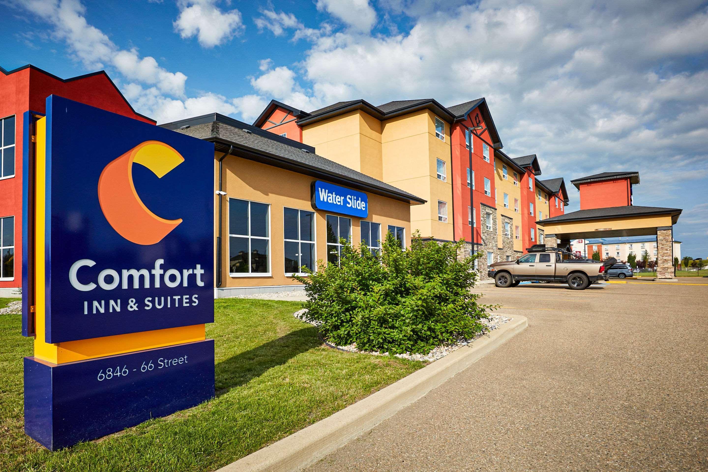 Comfort Inn & Suites Ред Дир Экстерьер фото