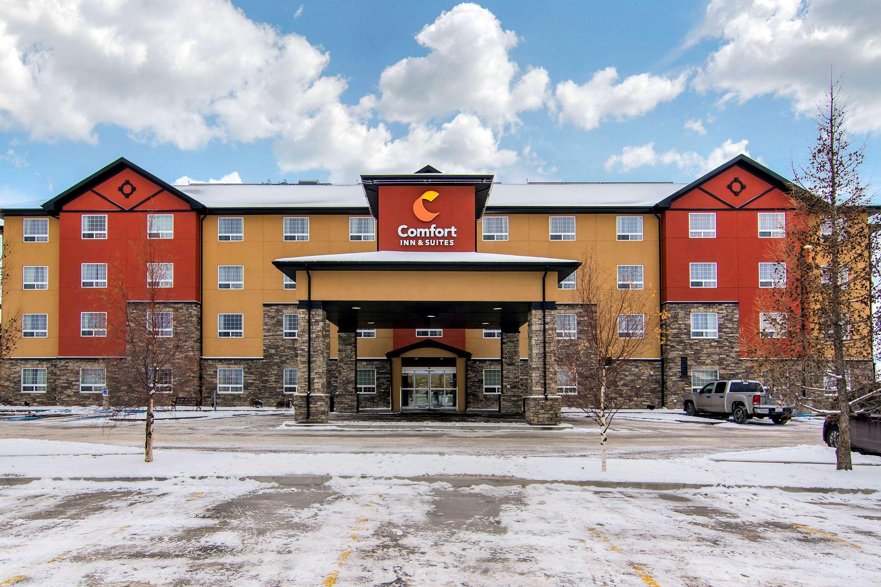 Comfort Inn & Suites Ред Дир Экстерьер фото