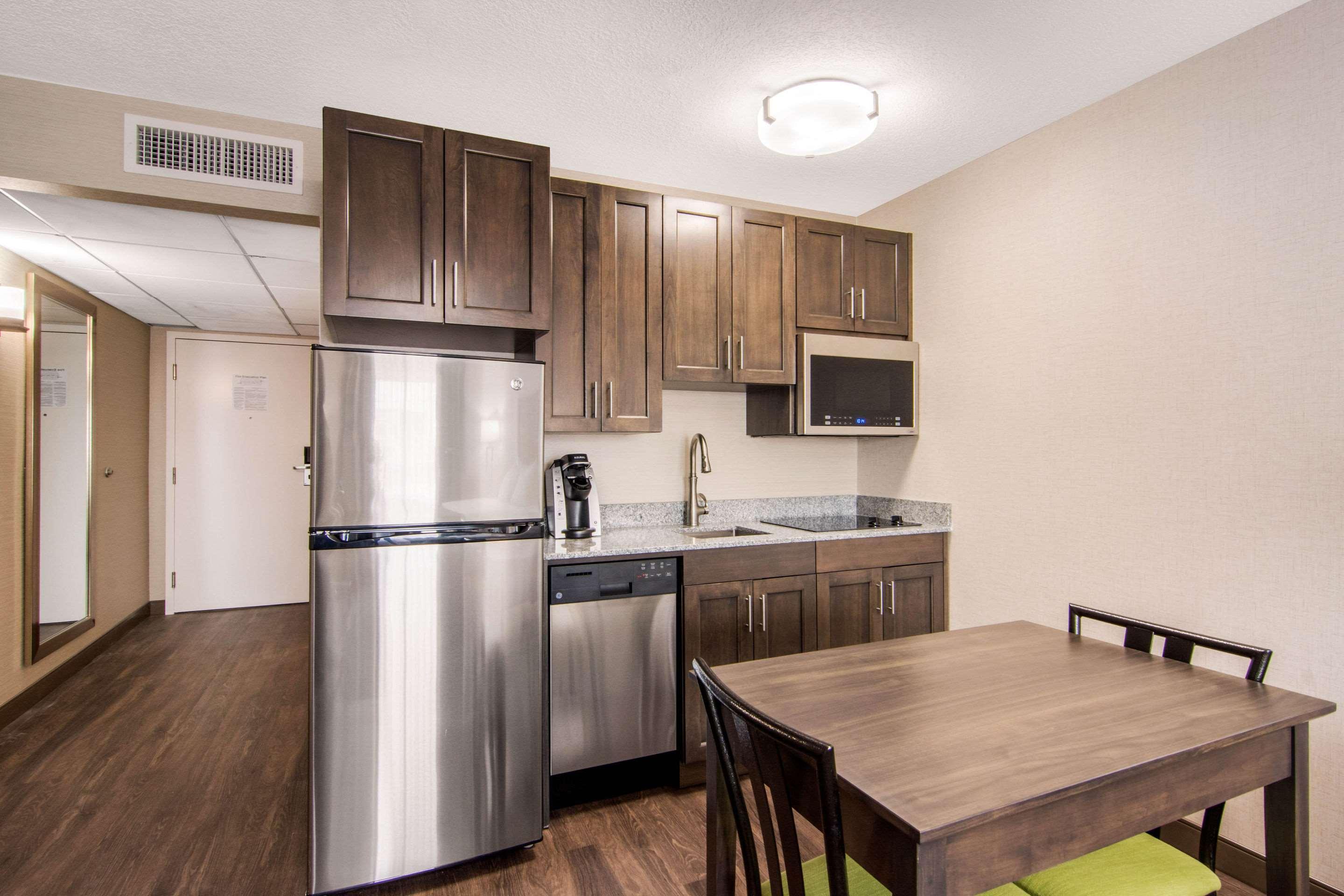 Comfort Inn & Suites Ред Дир Экстерьер фото
