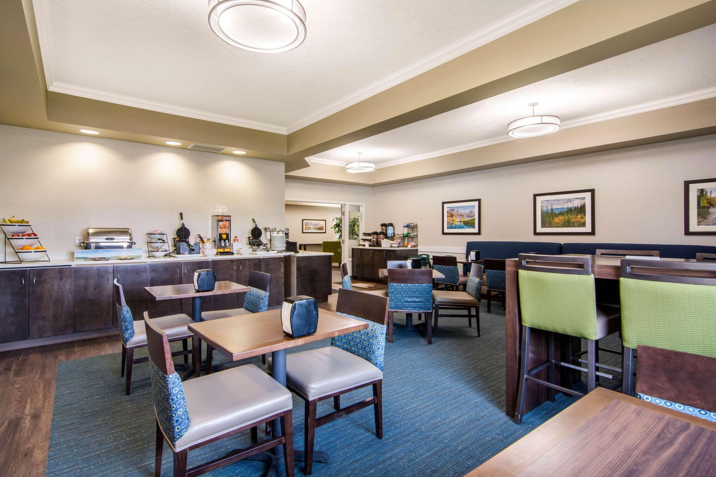 Comfort Inn & Suites Ред Дир Экстерьер фото