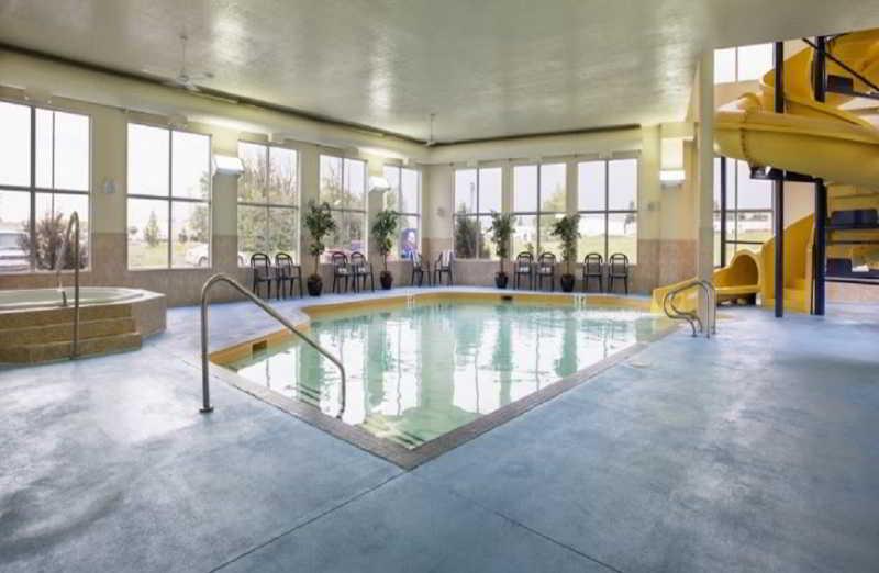 Comfort Inn & Suites Ред Дир Экстерьер фото