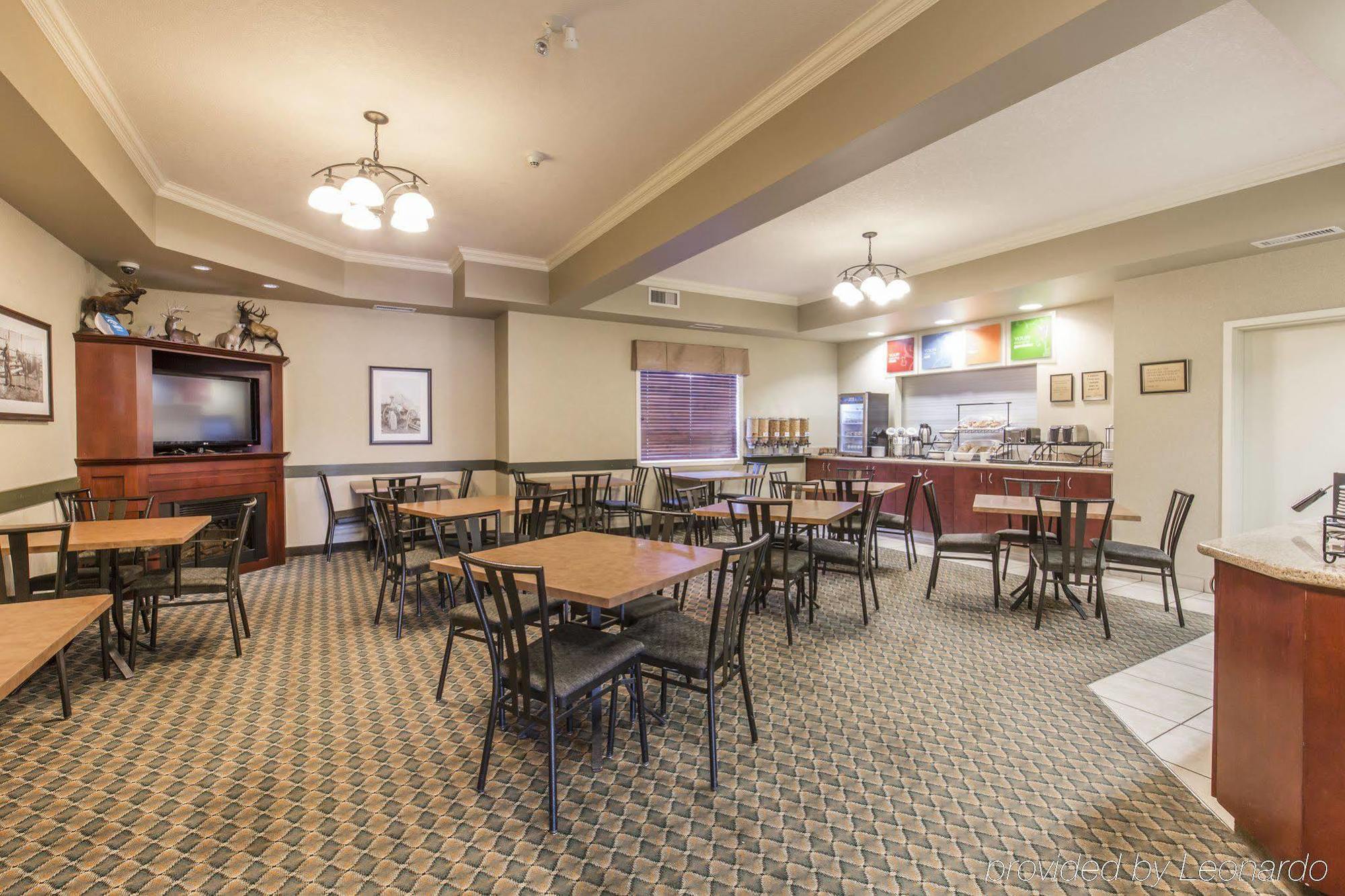 Comfort Inn & Suites Ред Дир Экстерьер фото